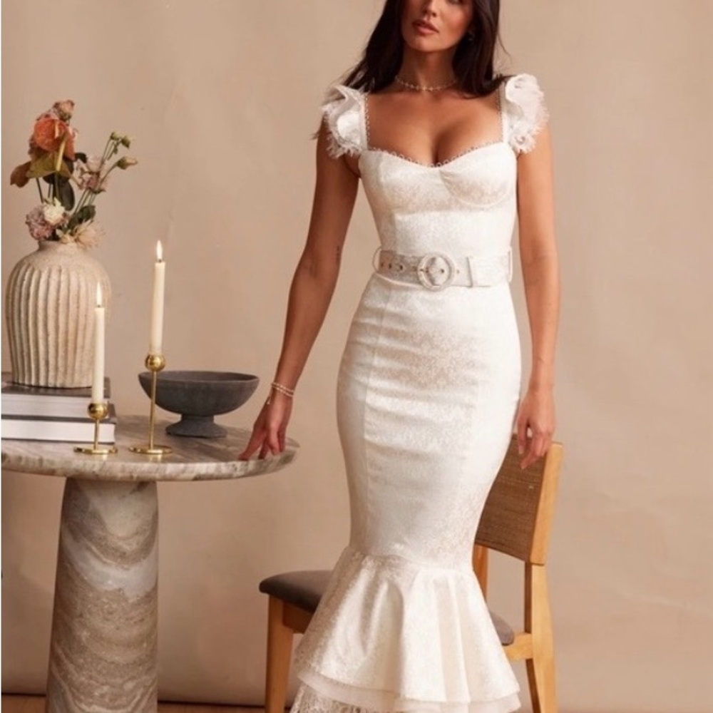V. Chapman White Lace Midi Dress with Belt